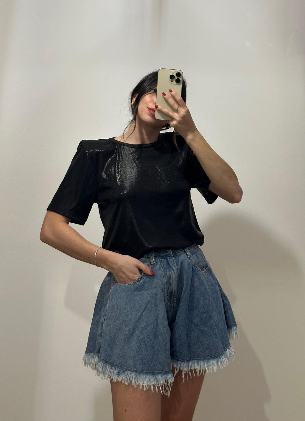 Shorts in Denim con Orlo Sfrangiato