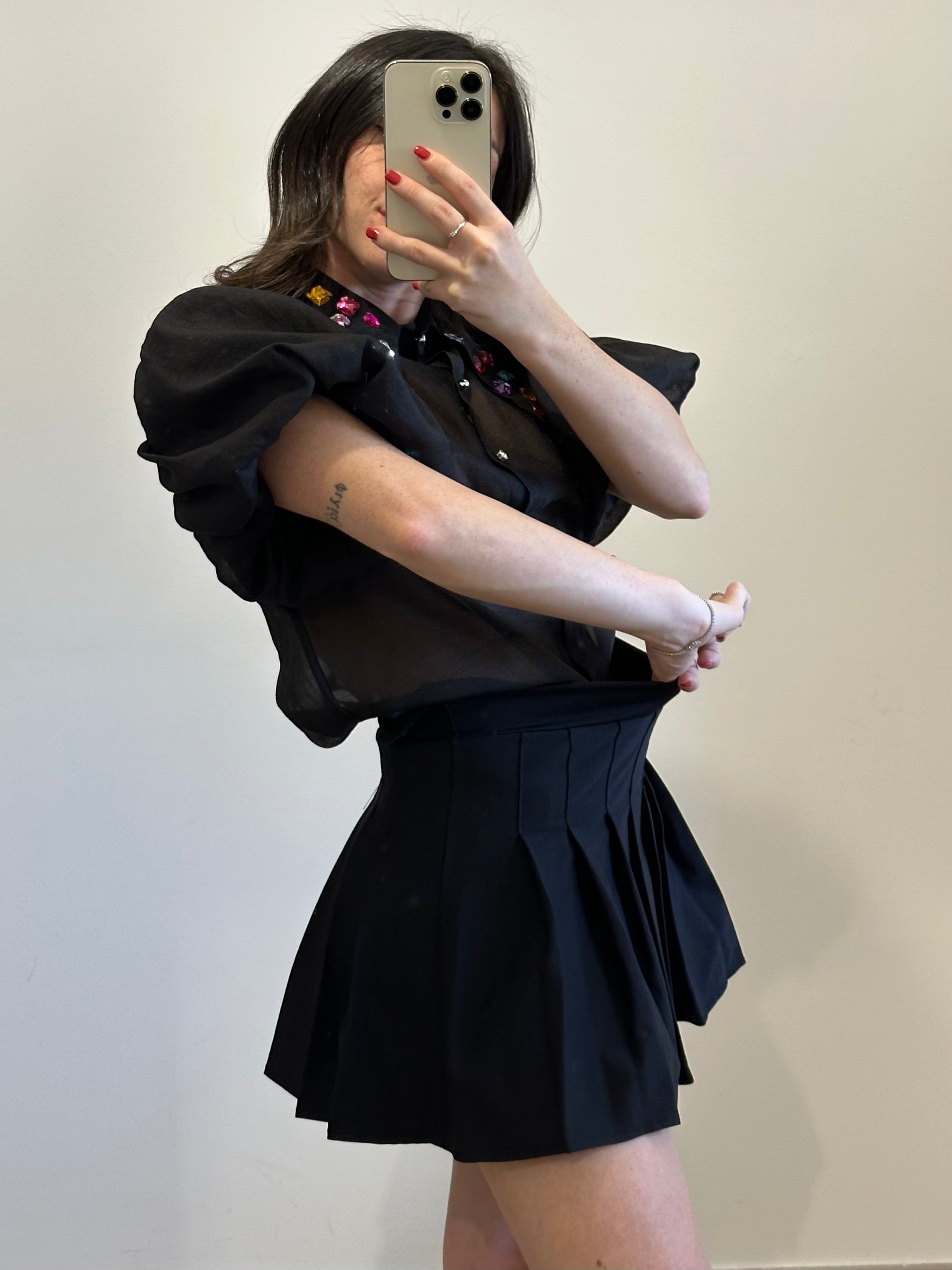 Minigonna Plissé Nera con Pantaloncino Incorporato