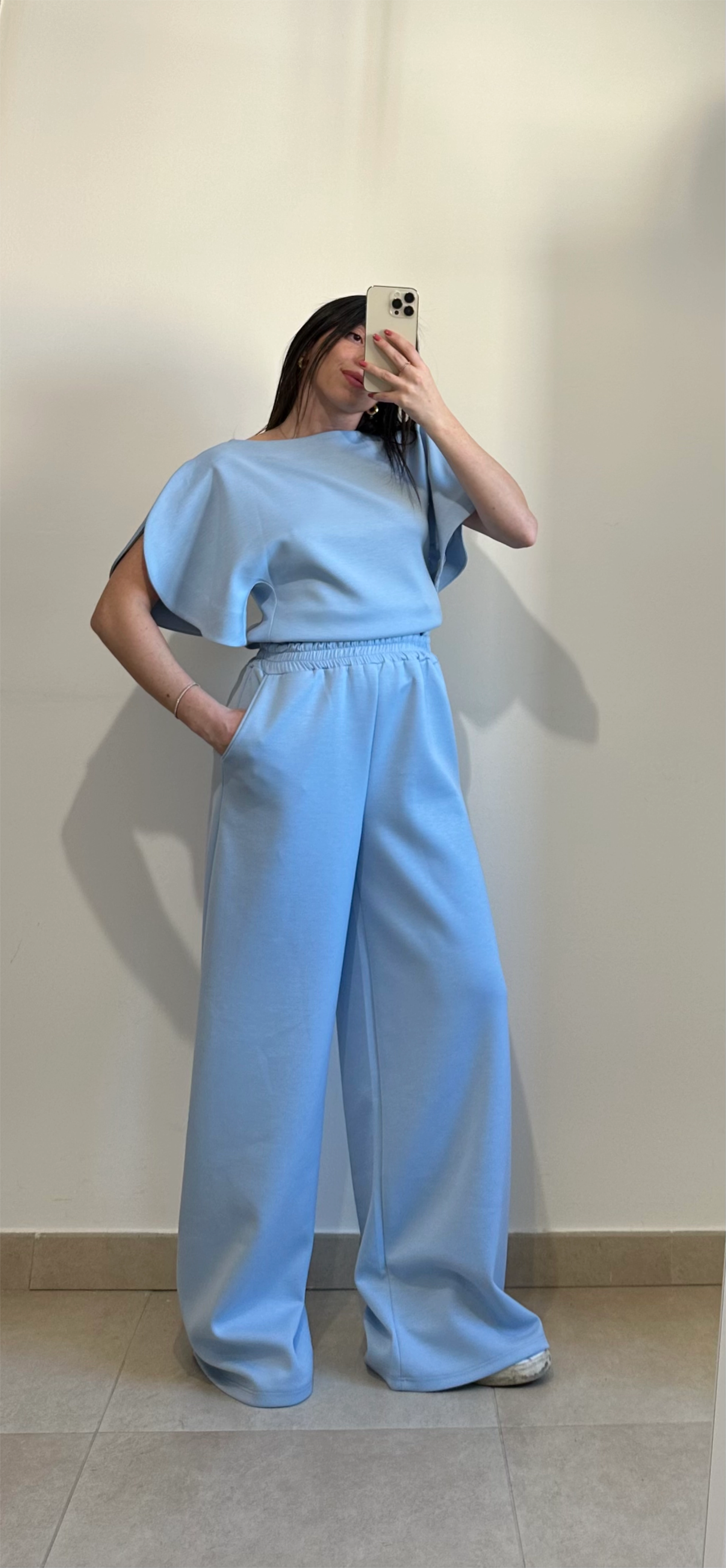 Coordinato Ginevra - Maglia Assimetrica e Pantalone CELESTE