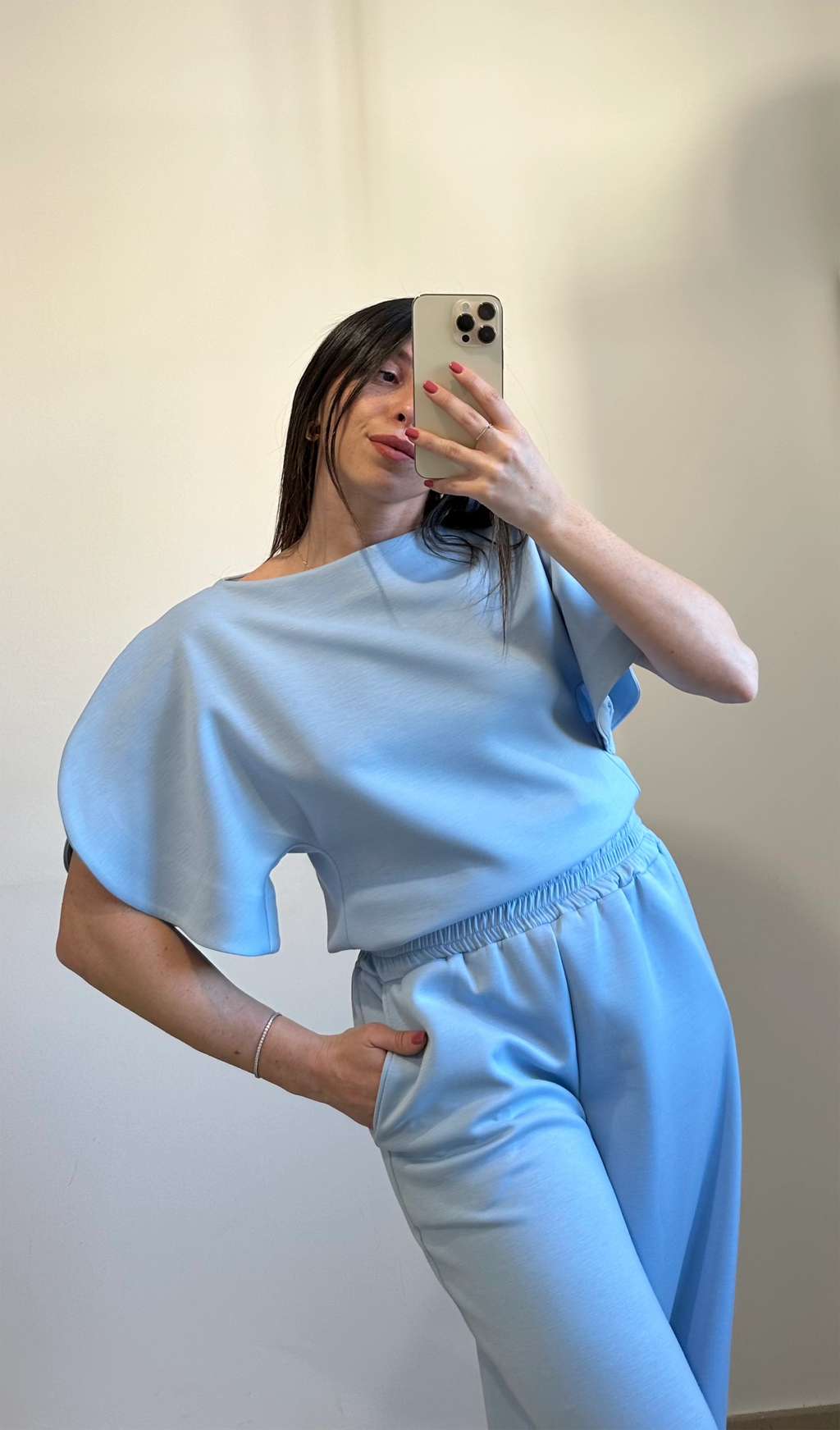 Coordinato Ginevra - Maglia Assimetrica e Pantalone CELESTE