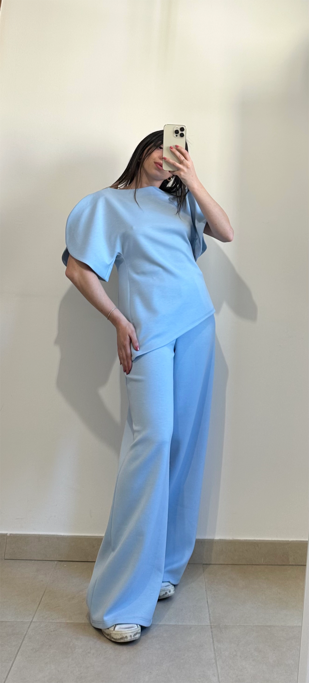 Coordinato Ginevra - Maglia Assimetrica e Pantalone CELESTE