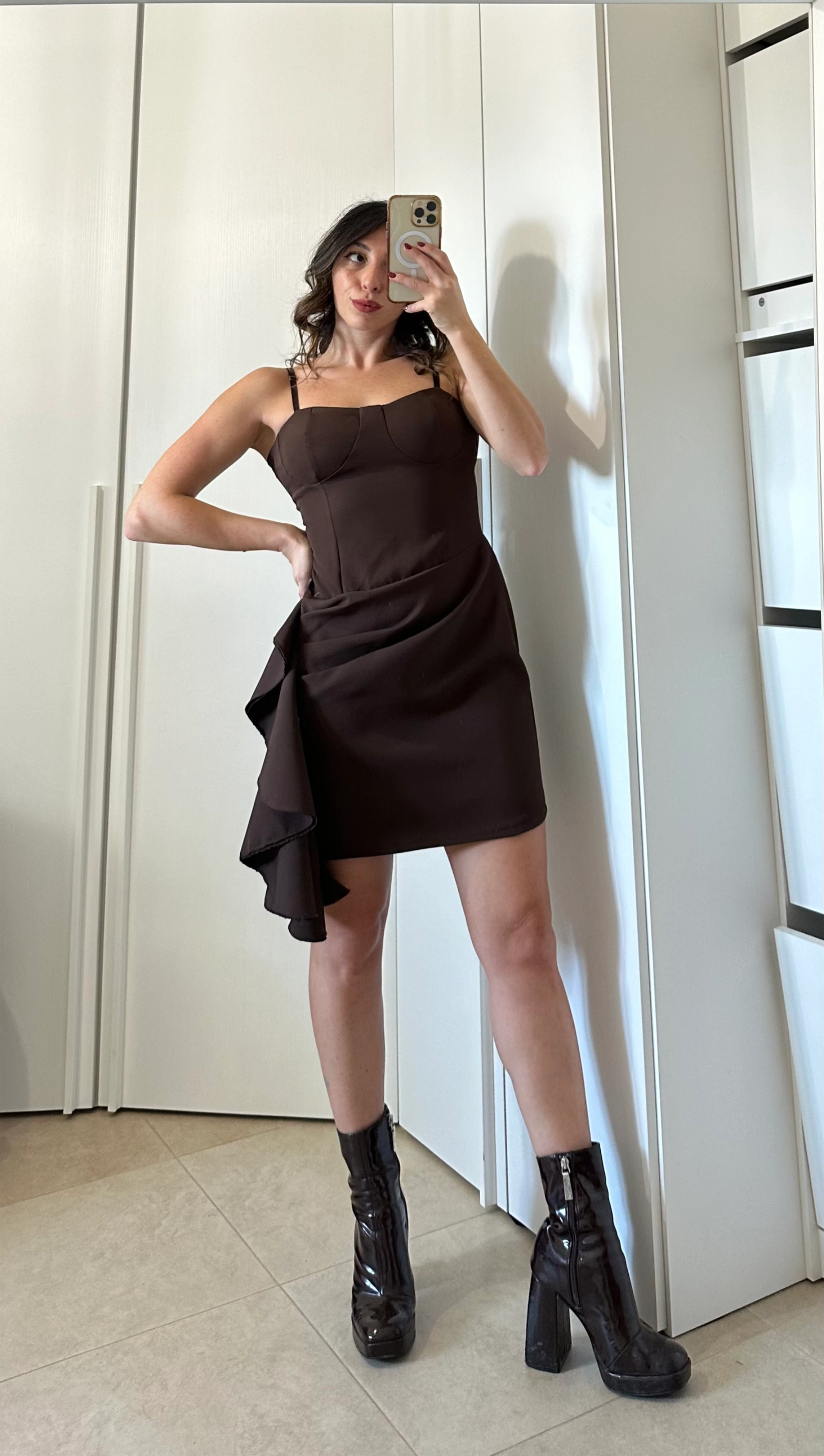 Miniabito con Bustier e Volant Laterale