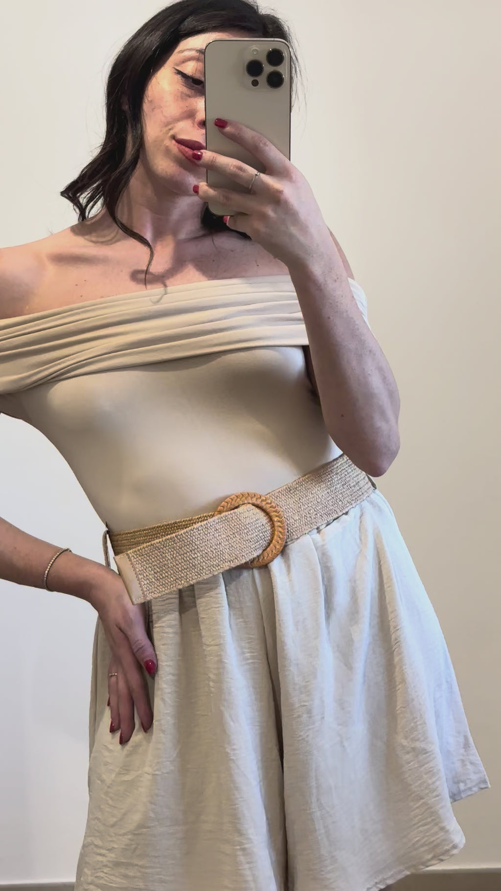 Pantaloncini con Cintura in Raffia